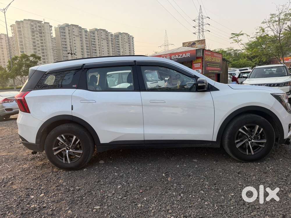 Mahindra Xuv700 Petrol 2024