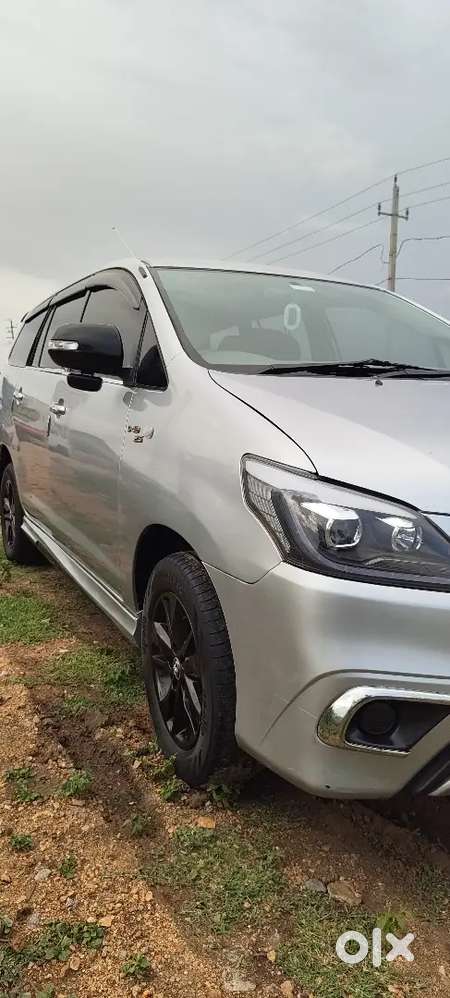 Toyota Innova 2.5 Diesel 2012 Fully Modified