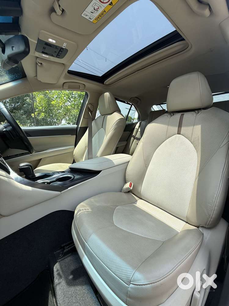 Toyota Camry 2.5 Hybrid, 2022, Petrol
