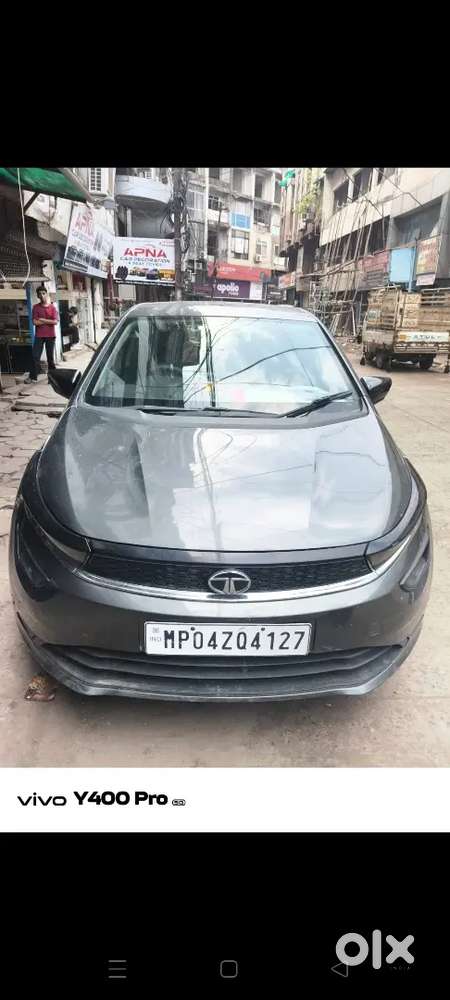 Tata Altroz Nov -2023 Petrol 40000 Km Driven Well Maintain Car