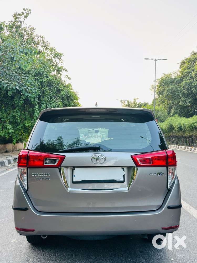 Toyota Innova Crysta