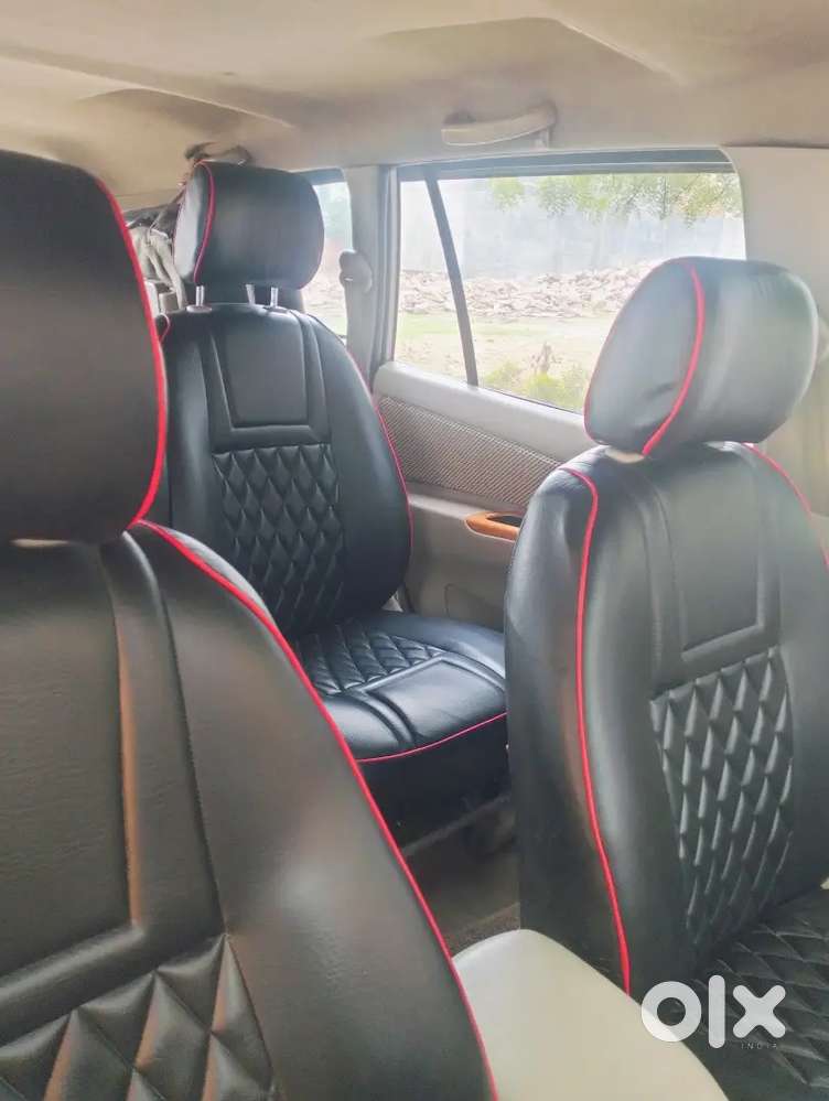 Toyota Innova Diesel 2.5 2011 Model