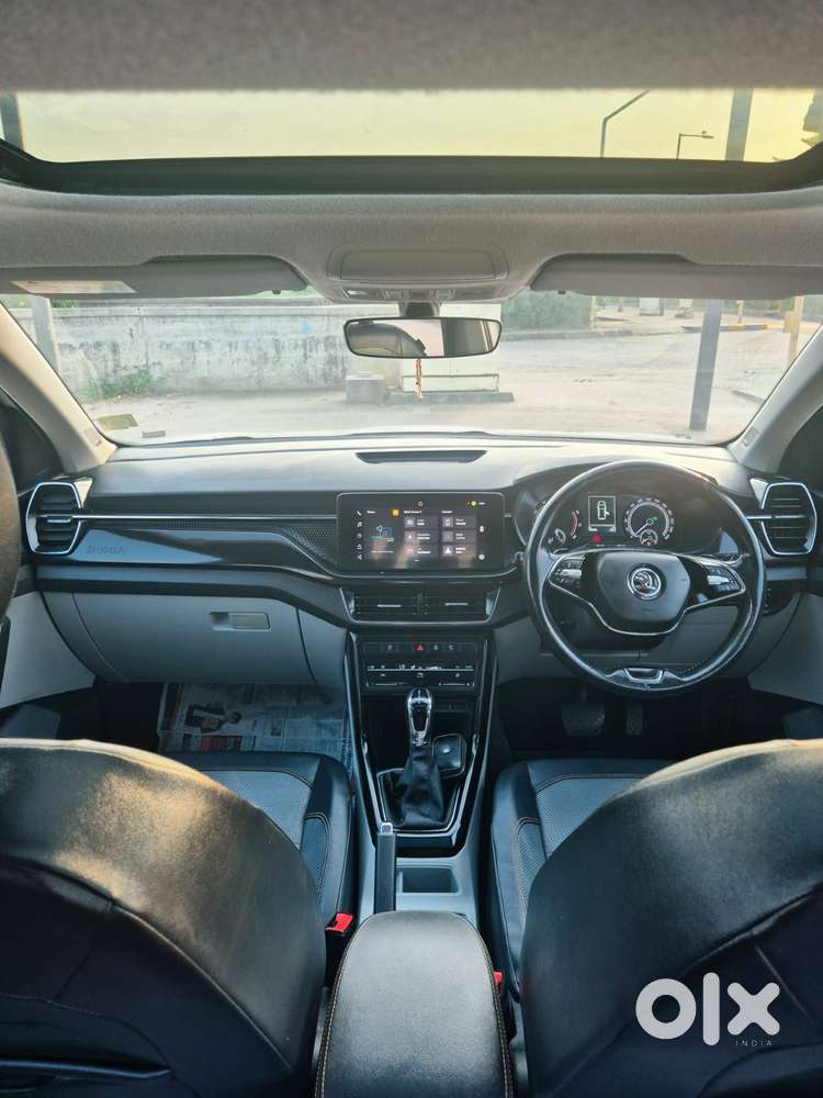 Skoda Kushaq 1.0 Tsi Style At, 2022, Petrol