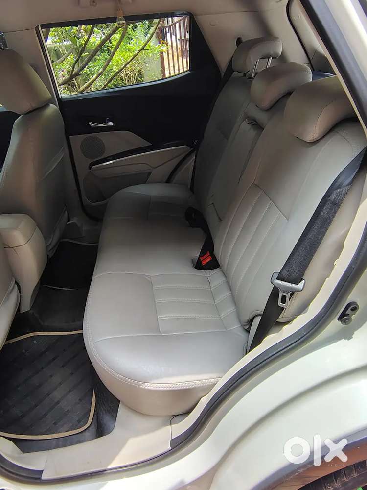 Mahindra Xuv300 W8 2021 Petrol