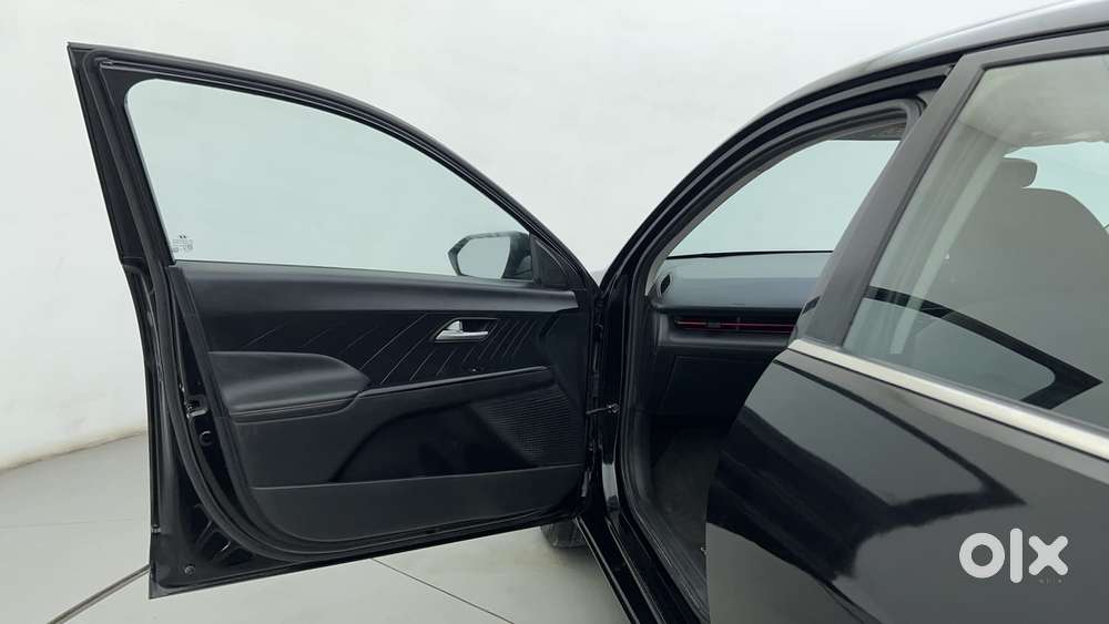 Hyundai Verna 1.5 Sx Turbo Petrol Mt, 2023, Petrol