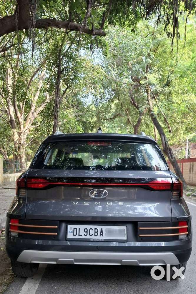 Hyundai Venue 1.2 S (o), 2022, Petrol