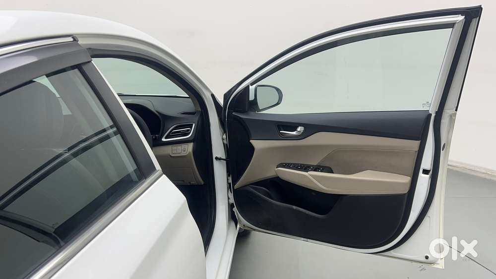 Hyundai Verna 1.5 Sx Diesel At, 2022, Diesel