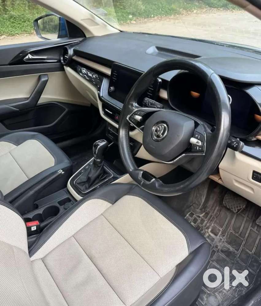 Skoda Slavia Style 1.0l Tsi At, 2022, Petrol