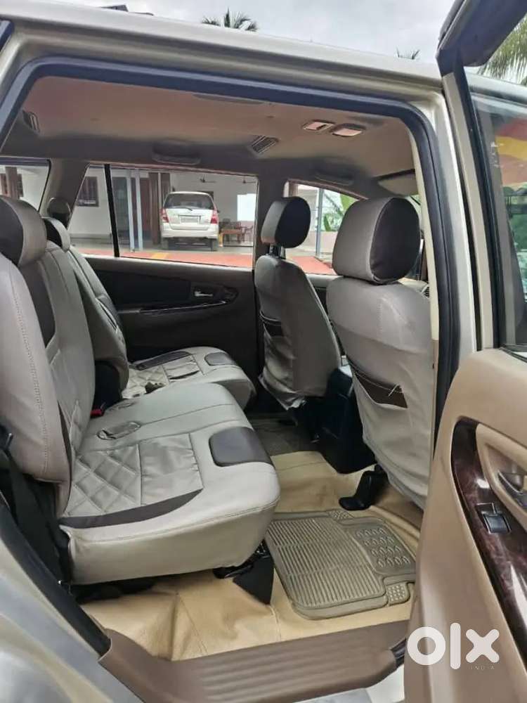 Toyota Innova 2016 Diesel 95000 Km Driven