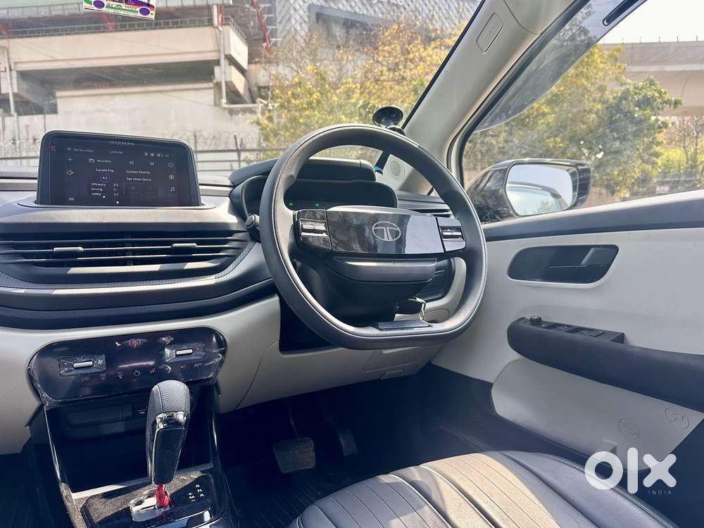 Tata Altroz 1.2 Xza Plus, 2025, Petrol