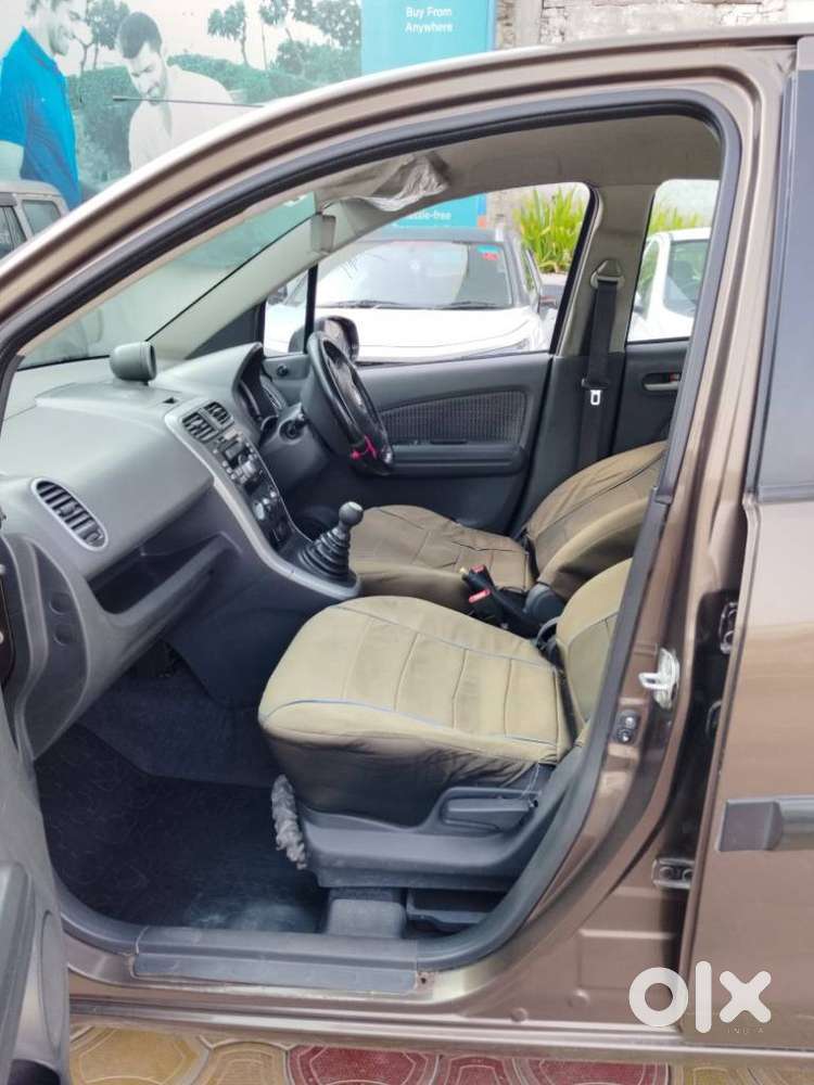 Maruti Suzuki Ritz Vxi, 2013, Petrol