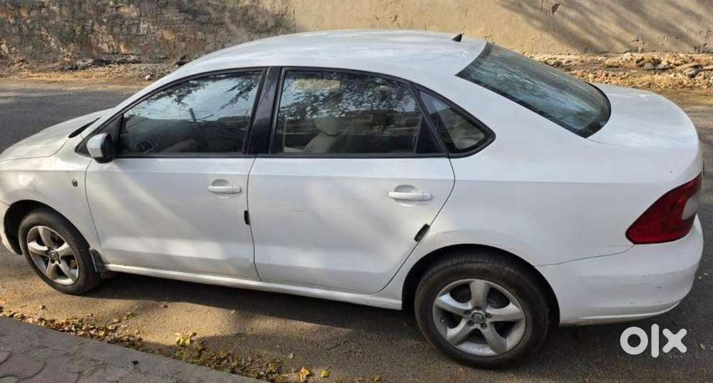Skoda Rapid 2014 Petrol 93000 Km Driven