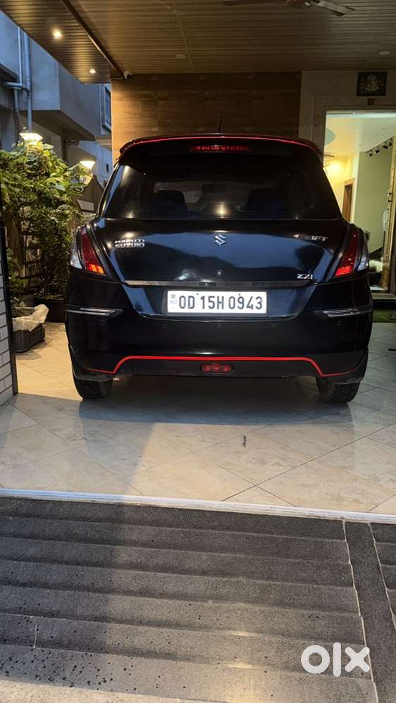 Maruti Suzuki Swift Petrol 2017