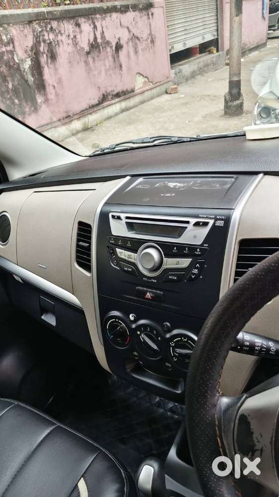 Maruti Suzuki Wagon R 1.0 Vxi Plus (o) Amt, 2016, Petrol