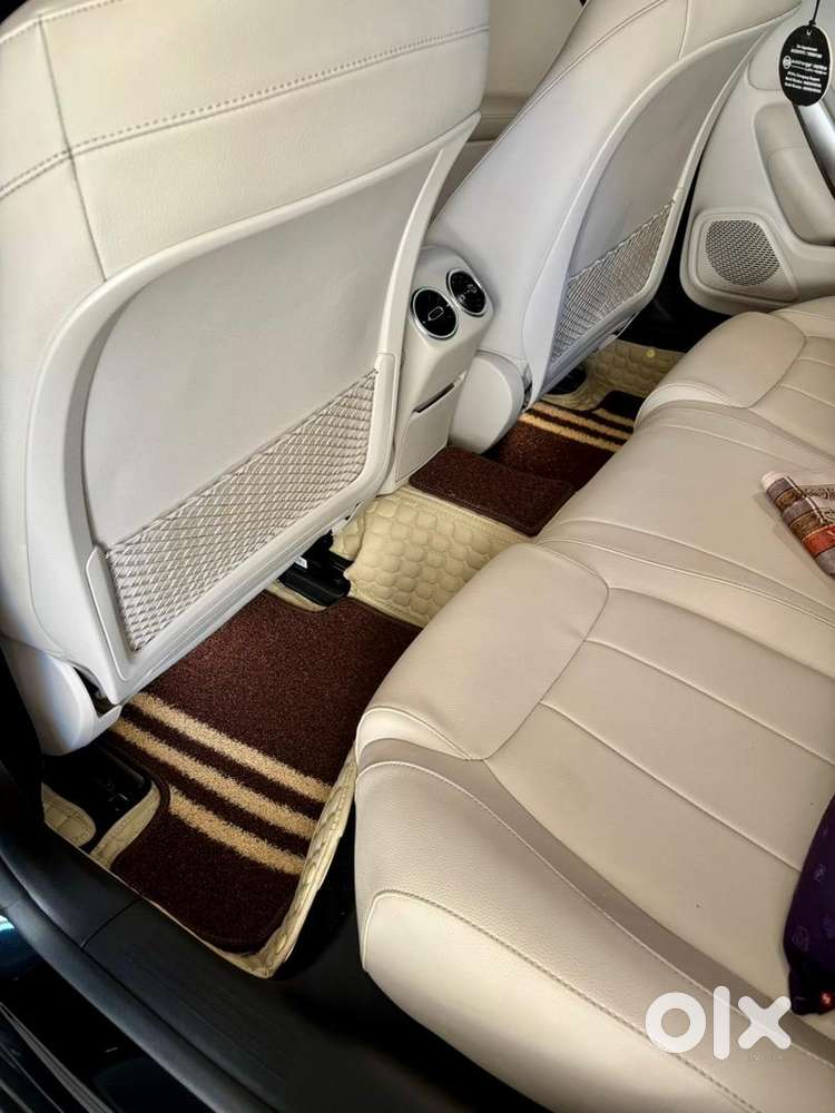 Mercedes Benz A-200 Limousine 2021 : Only 14,200 Kms : Fully Loaded