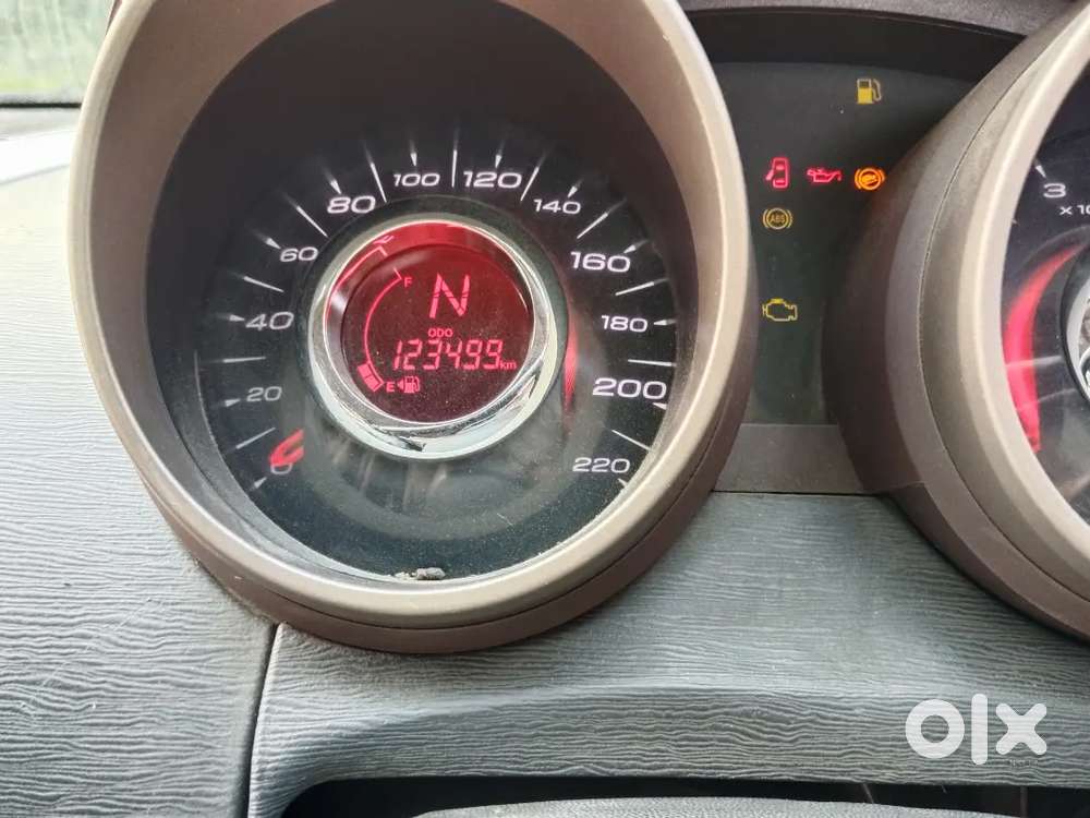 Mahindra Xuv500 Diesel 2013 Variant W8-4wd