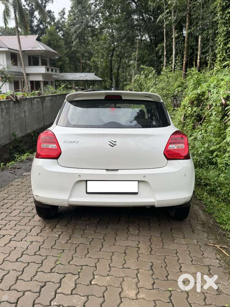 Maruti Suzuki Swift Lxi Optional-o, 2020, Petrol