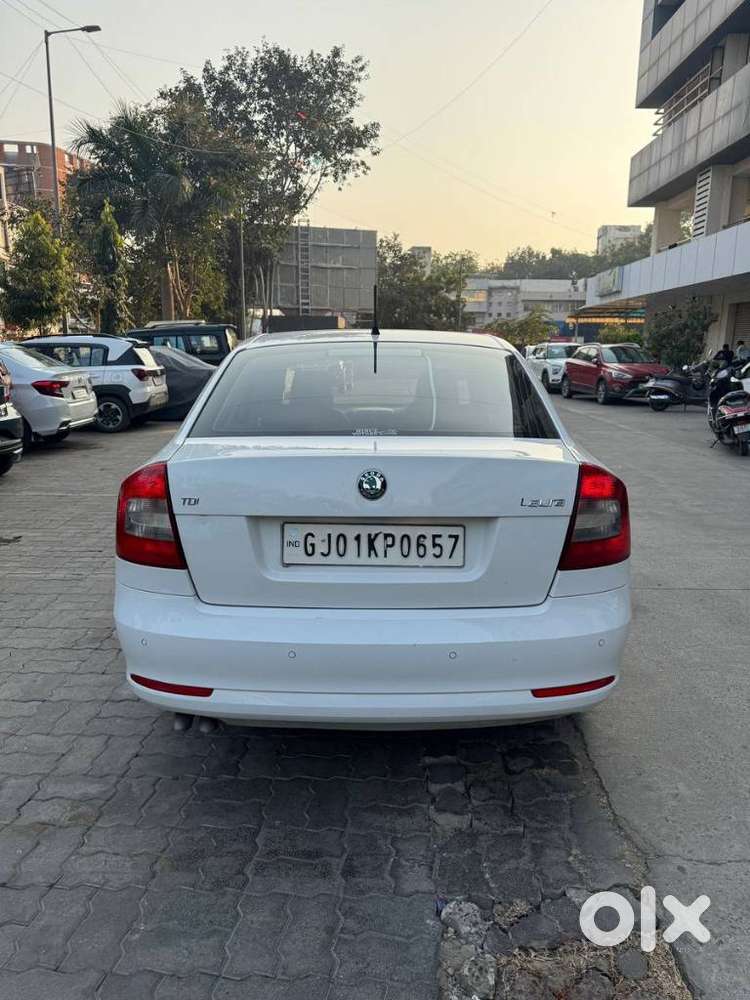 Skoda Laura Elegance 2.0 Tdi Cr Mt, 2011, Diesel