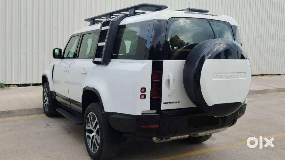 Land Rover Defender 3.0 L 130 Hse, 2023, Diesel