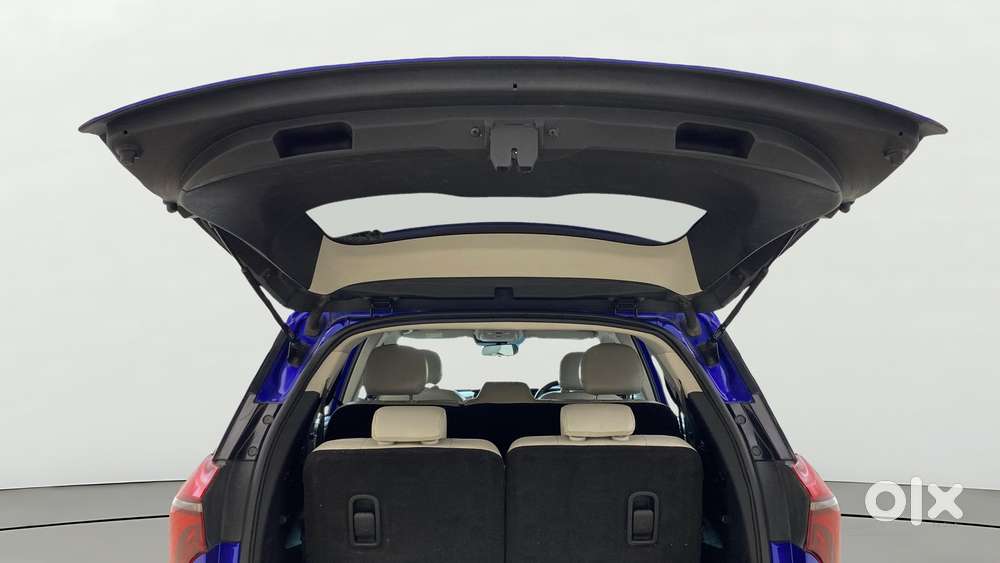 Mahindra Xuv700 2.2 Ax 7 Diesel Mt Luxury Pack Str, 2022, Diesel