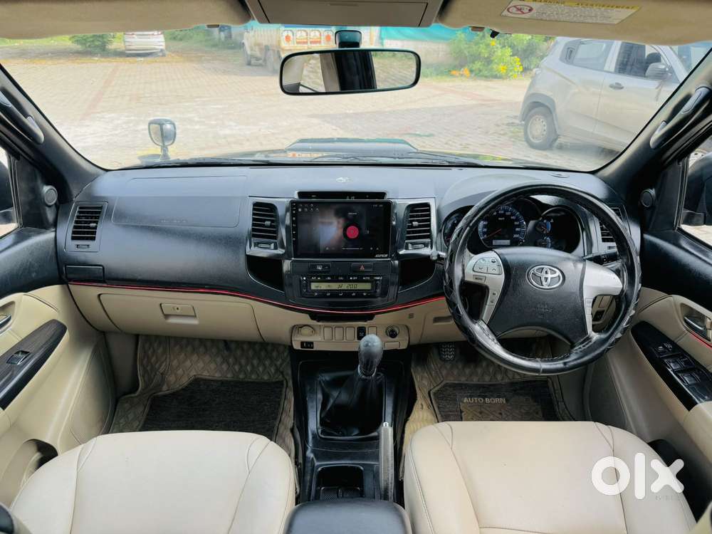 Toyota Fortuner 2011-2016 4x2 Manual, 2013, Diesel