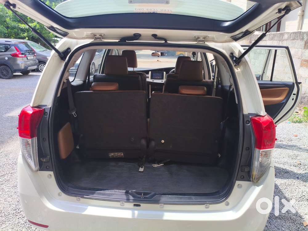 Toyota Innova Crysta 2.8 Z, 2017, Diesel