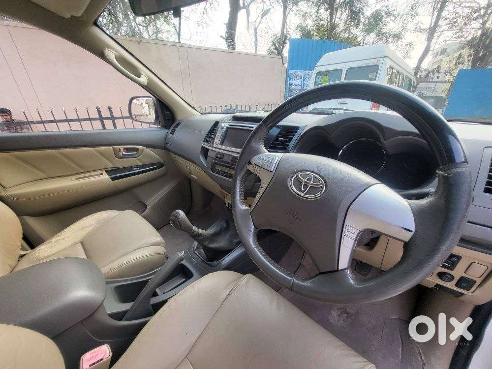 Toyota Fortuner 3.0 4x2 Mt, 2012