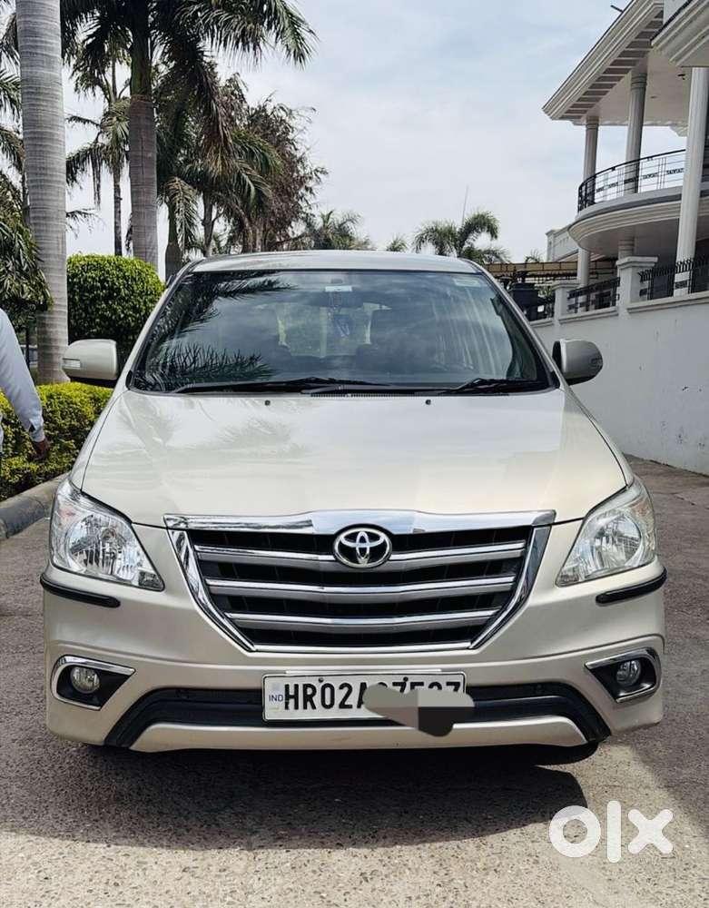 Toyota Innova 2.5 Zx 7 Str Bs-iv, 2015, Diesel