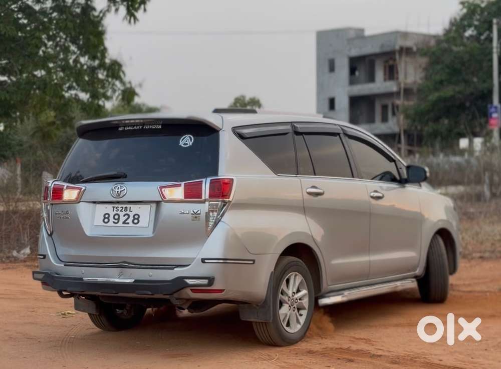 Toyota Innova Crysta 2016