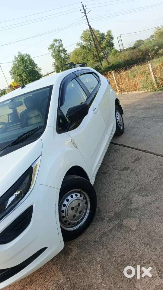 Tata Altroz Xm Plus Petrol, 2021, Petrol