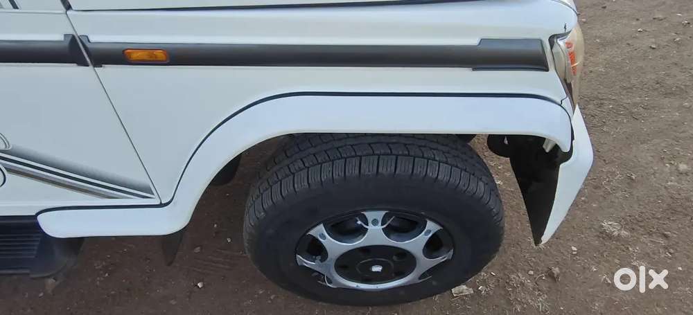 Mahindra Bolero Power Plus Bs4 2020 (pearl White)