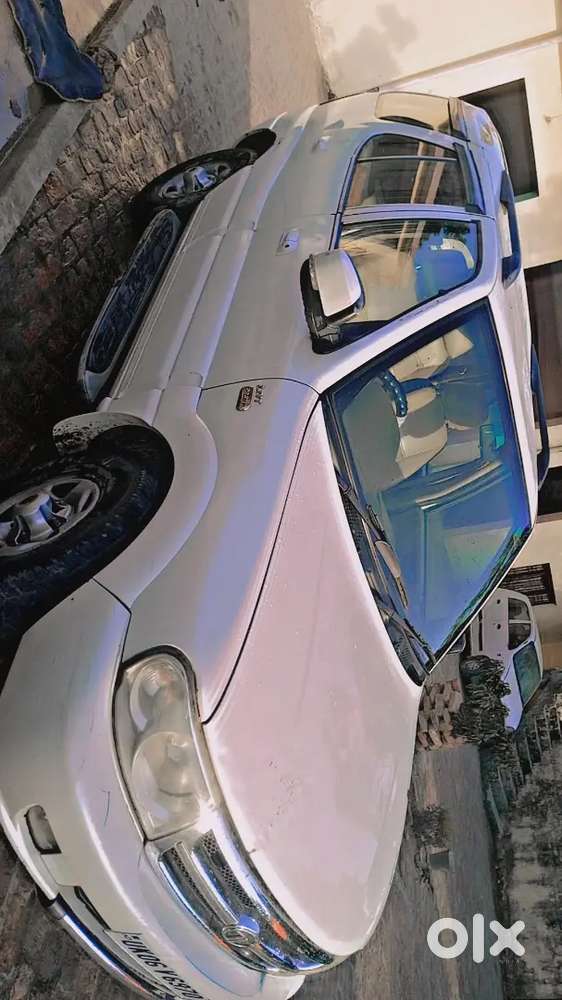 Tata Safari 2.2 Dicor 2012