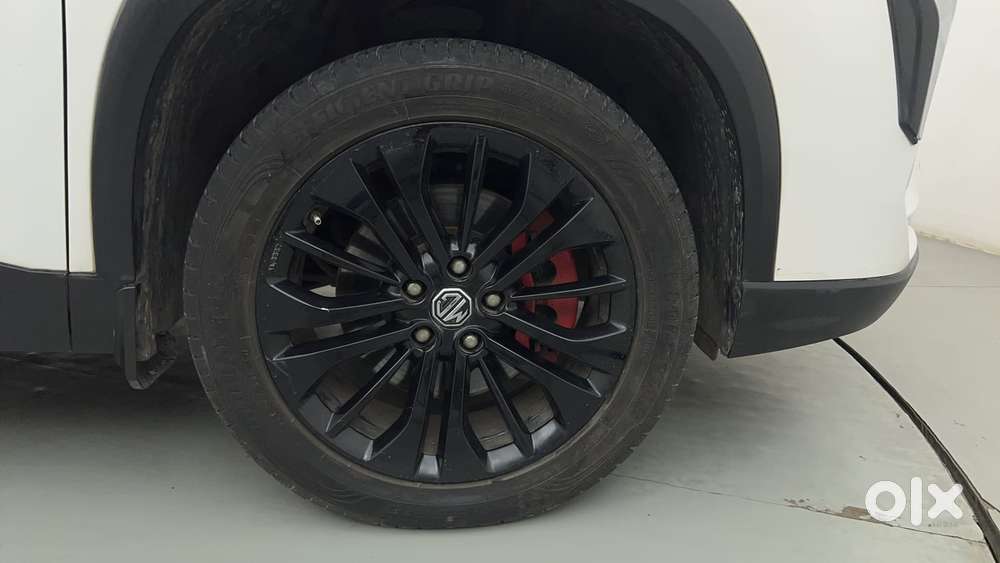 Mg Hector Plus 1.5 Sharp Turbo Cvt 6 Str, 2022, Petrol