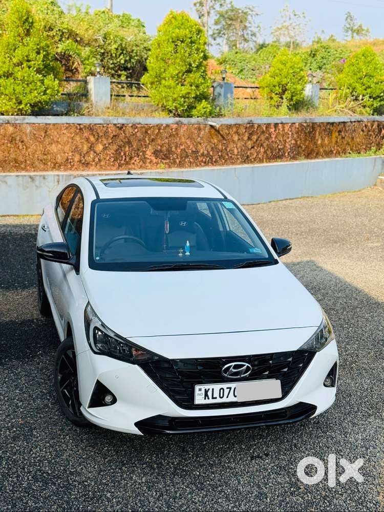Hyundai Verna Turbo Dct (top Model)