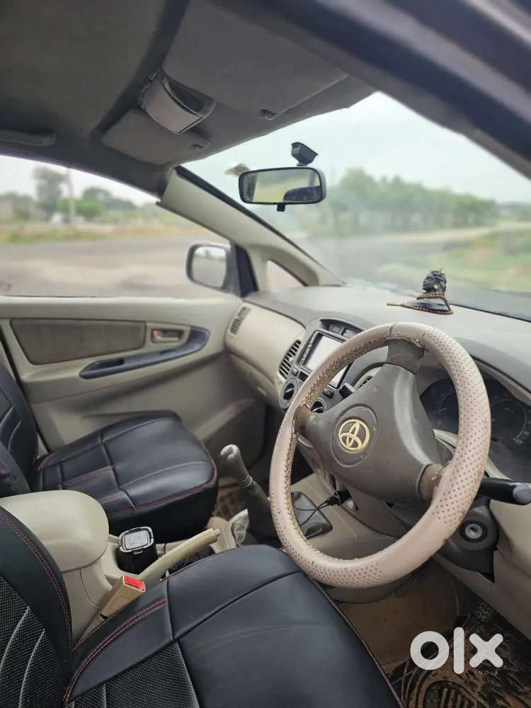 2011 Toyota Innova 2.5 G Engine Condation Excellent
