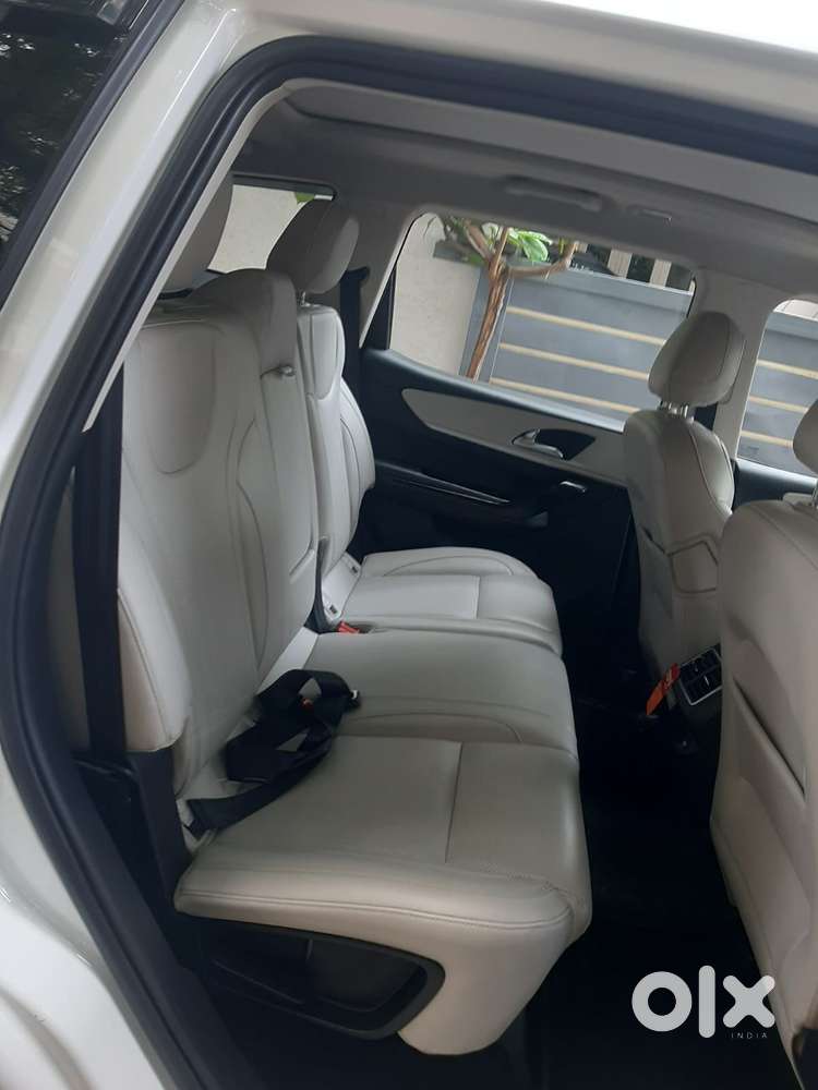 Mahindra Xuv700 Ax7 Luxury Pack Awd, 2021, Diesel
