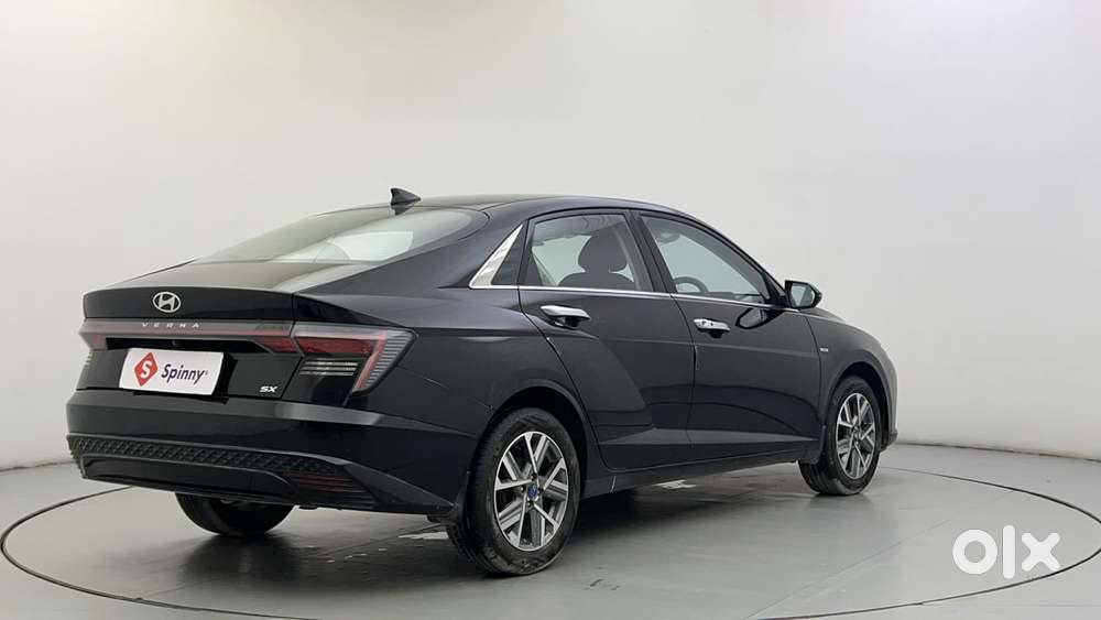 Hyundai Verna Sx 1.5 Petrol Ivt, 2023, Petrol