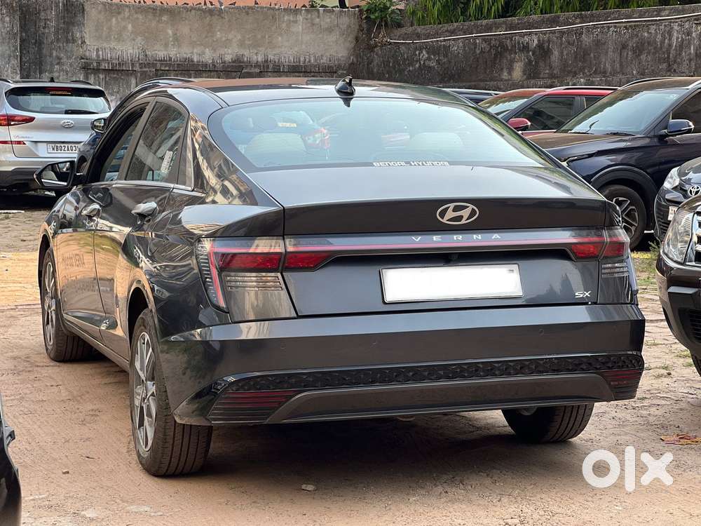 Hyundai Verna 1.5 Sx (o) Vtvt Ivt, 2023, Petrol