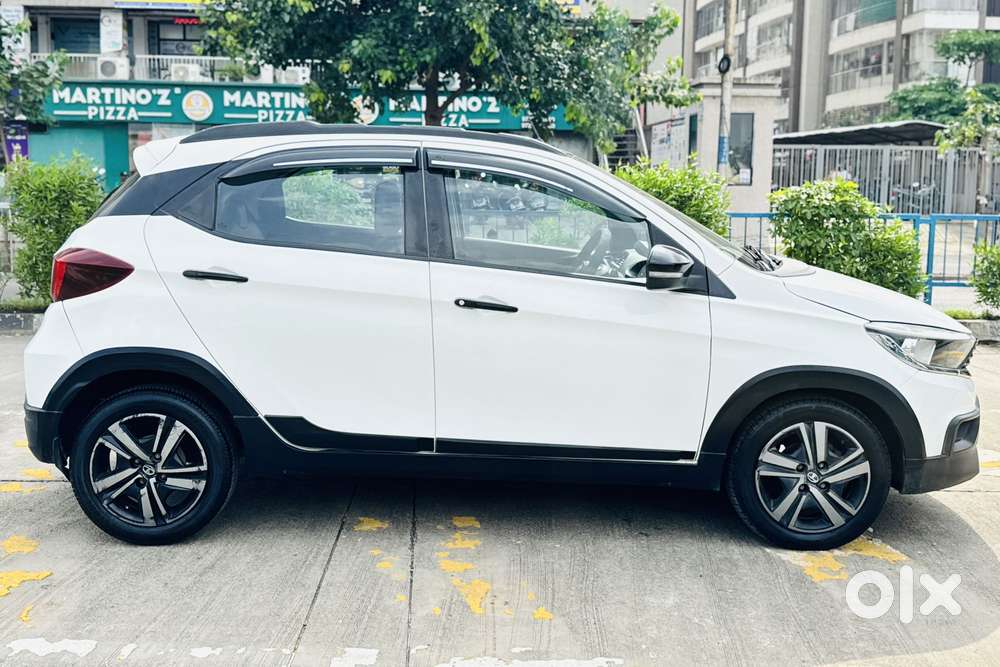 Tata Tiago Nrg 1.2 Xz Amt, 2022, Petrol