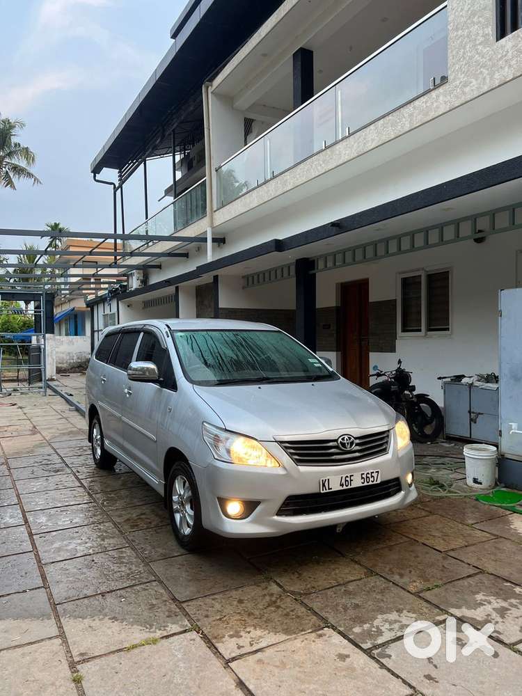 Toyota Innova Diesel 2012