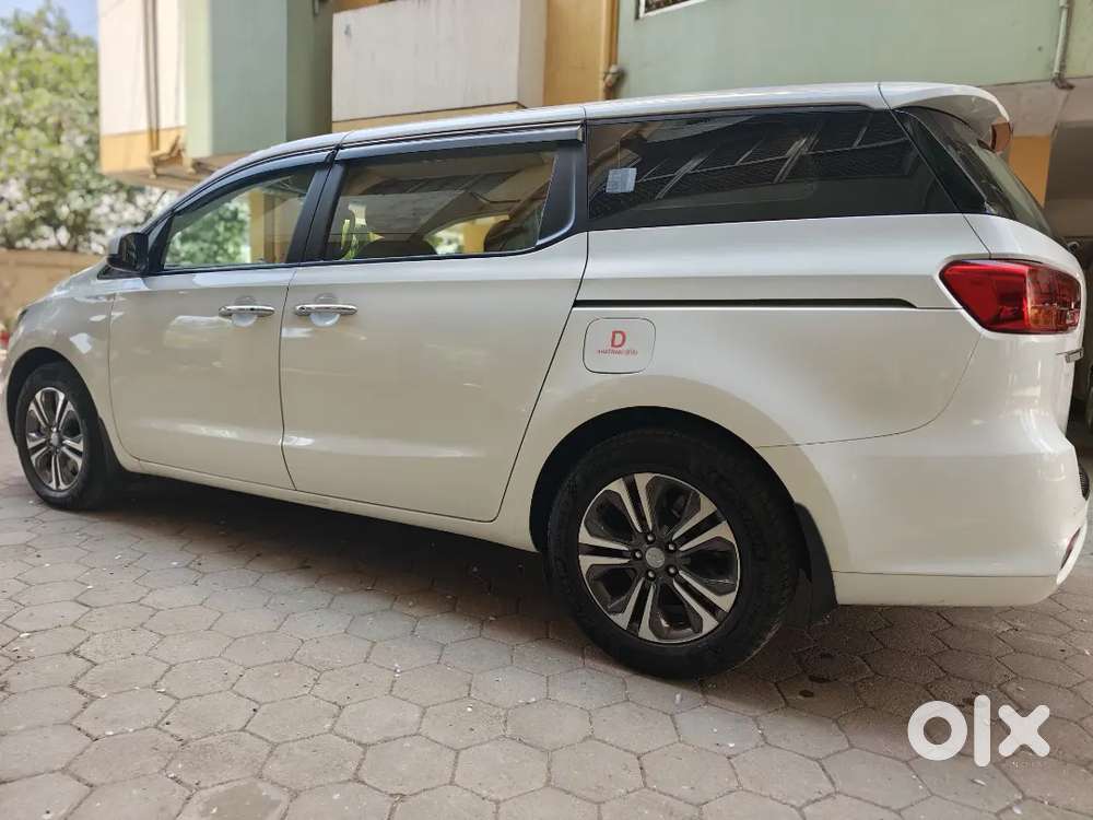Kia Carnival 2021 Diesel 26000 Km Driven