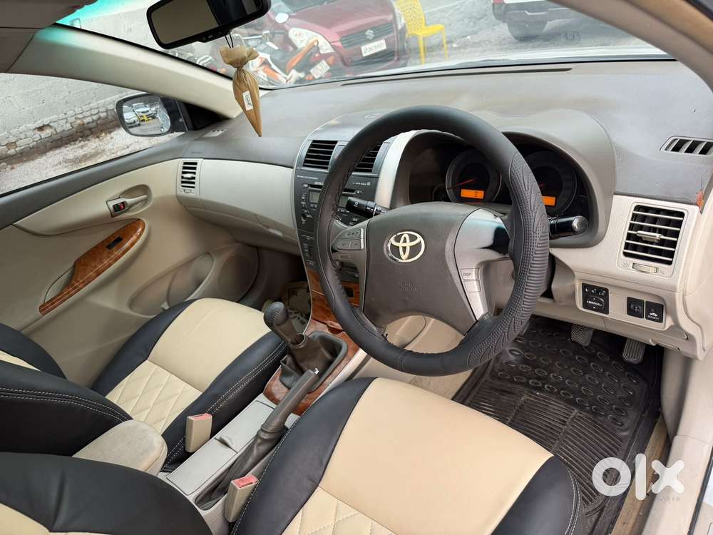 Toyota Corolla Altis Gl, 2010, Petrol