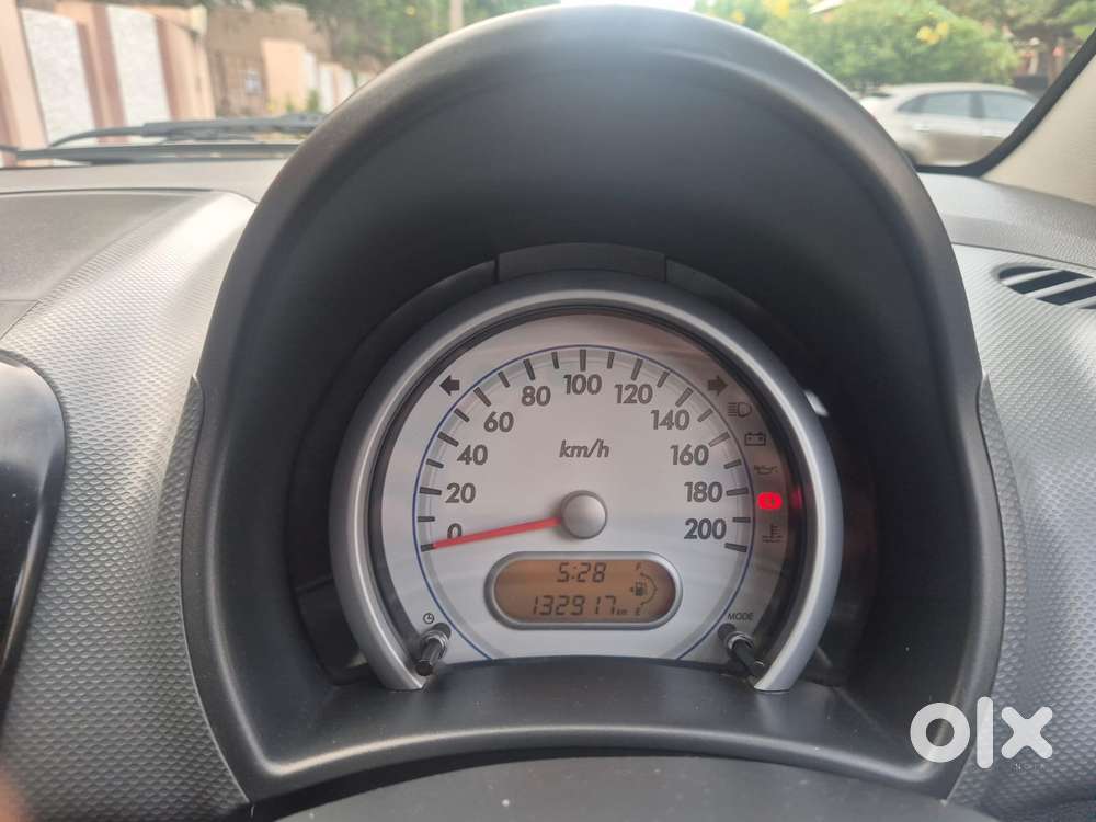 Maruti Suzuki Ritz Lxi, 2011, Petrol