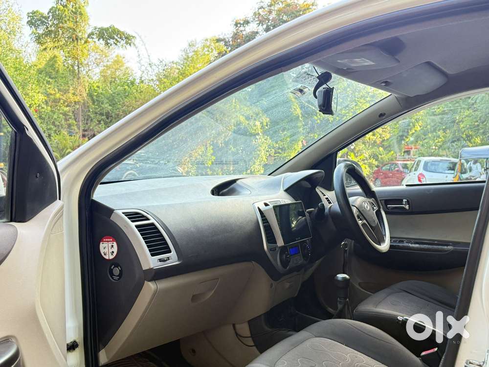 Hyundai I20 Asta, 2011, Cng & Hybrids