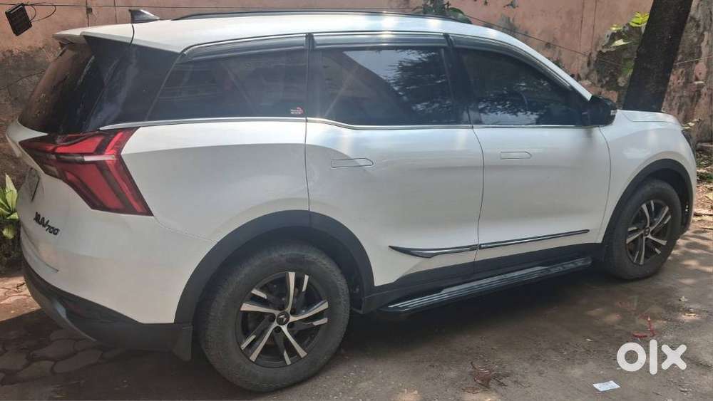 Mahindra Xuv700 Mx Diesel Mt 5 Str (e), 2023, Diesel