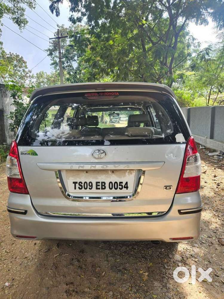 Toyota Innova 2.5 G (diesel) 8 Seater, 2014, Diesel