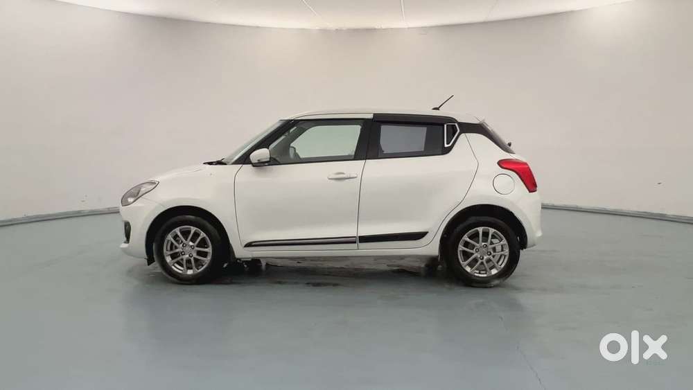 Maruti Suzuki Swift 1.3 Zxi, 2023, Petrol
