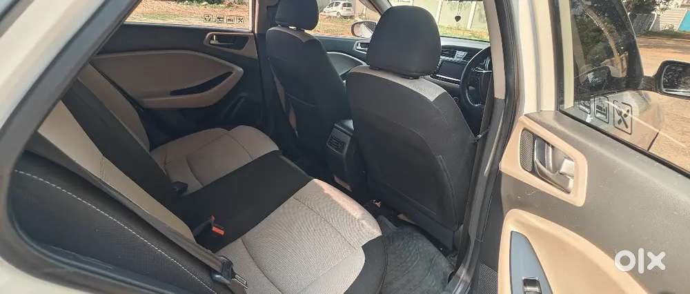 Hyundai I20 Asta(o) Diesel Button Start Showroom Record Service