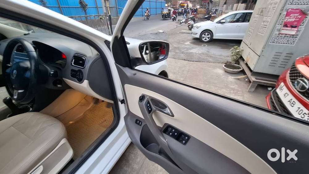 Volkswagen Vento 2010-2013 Petrol Highline, 2012, Petrol