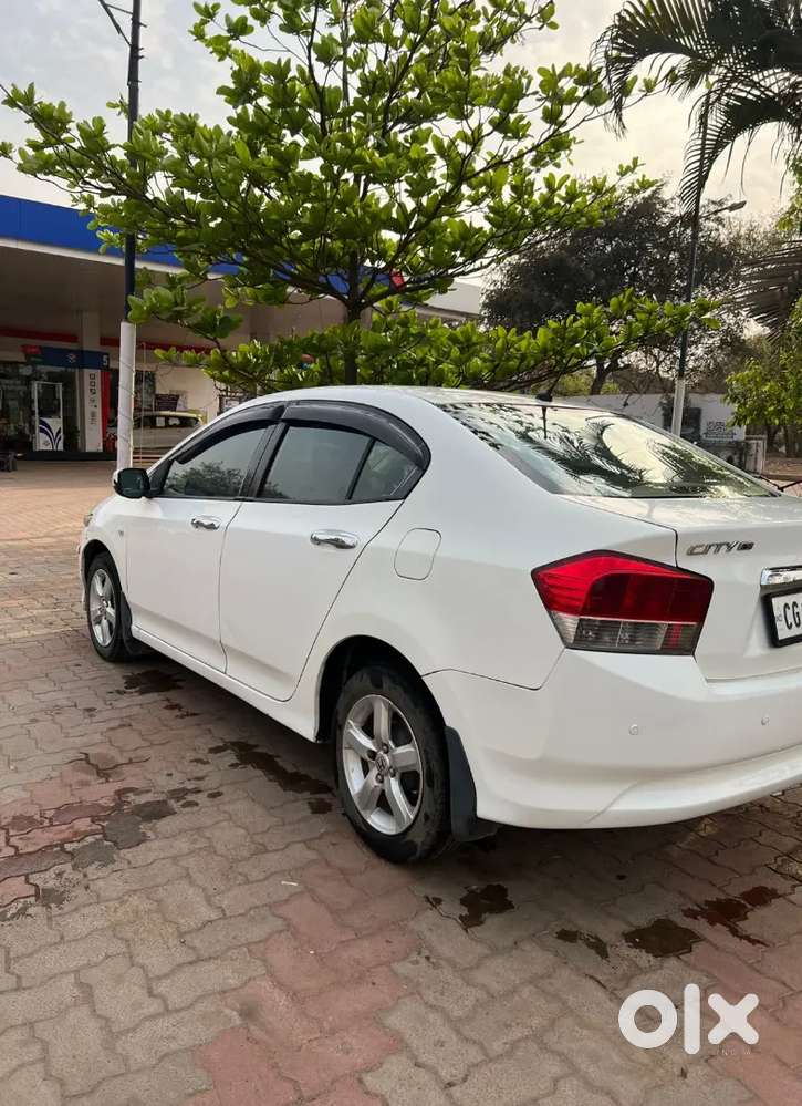 Honda City Top Model, Doctor Driven Single Hand Used. 15+kmpl Average